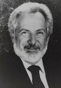 Apply - Joe Francis Haircare Scholarship Fund